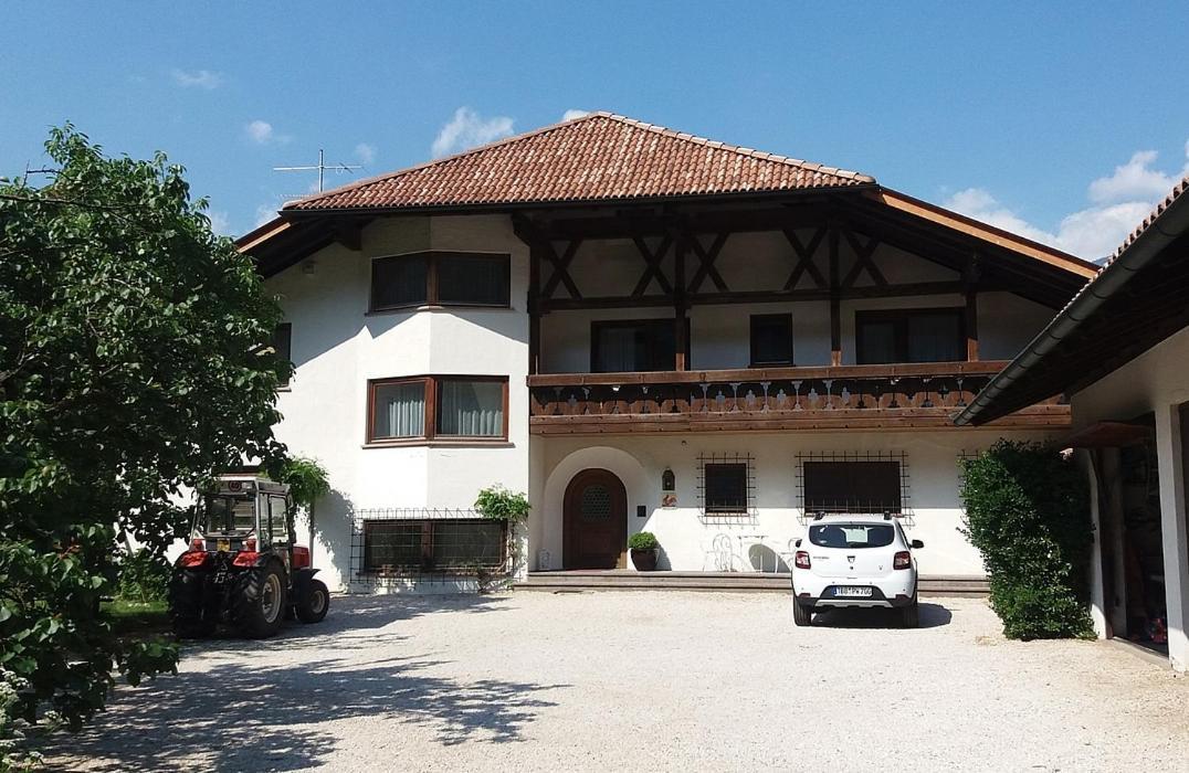 Mittelbergerhof Ferienwohnungen Vilpiano Buitenkant foto